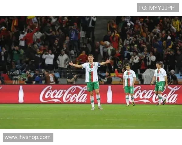 足球明星私下生活揭秘大合集真实瞬间与温馨时刻全记录